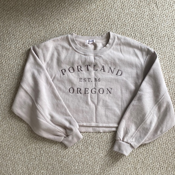 “Portland Oregon” cropped crewneck - Picture 4 of 11